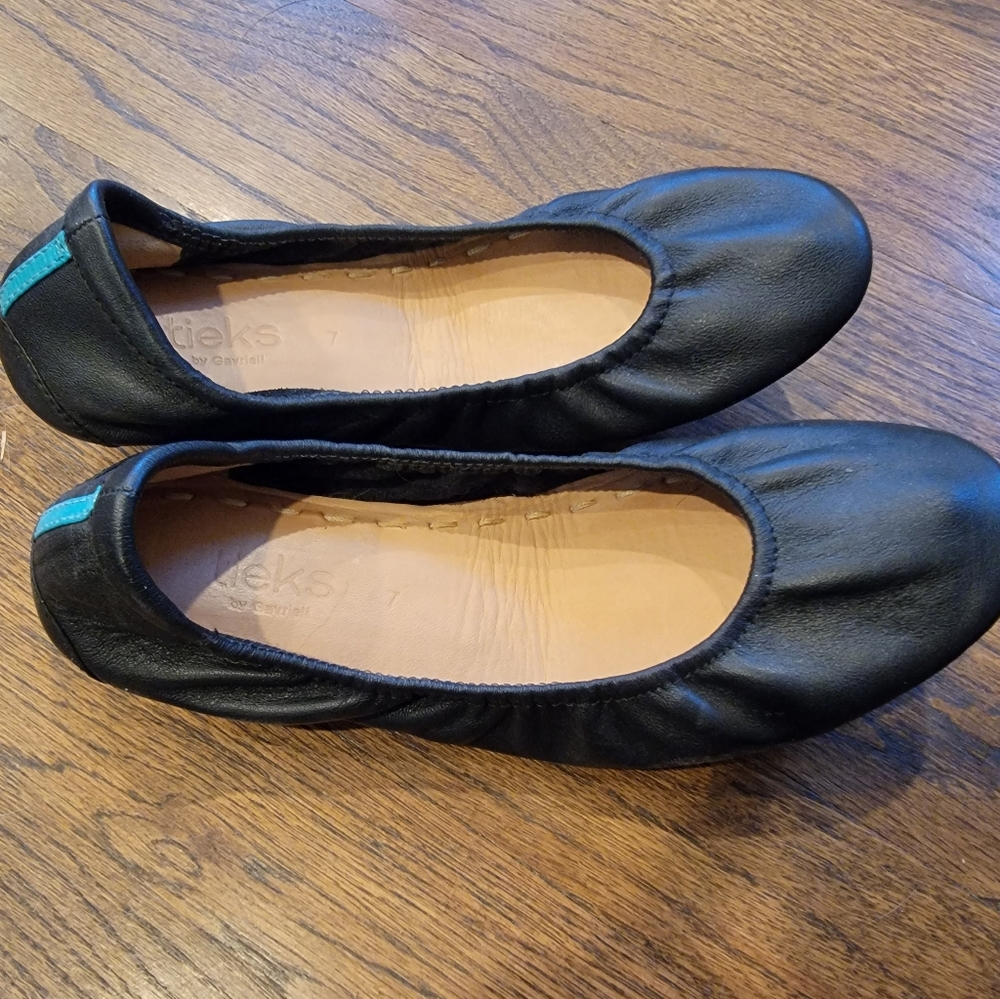 Tieks - image 2